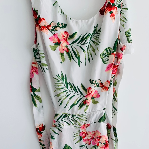 Floral open back jumper. New. - Picture 8 of 10
